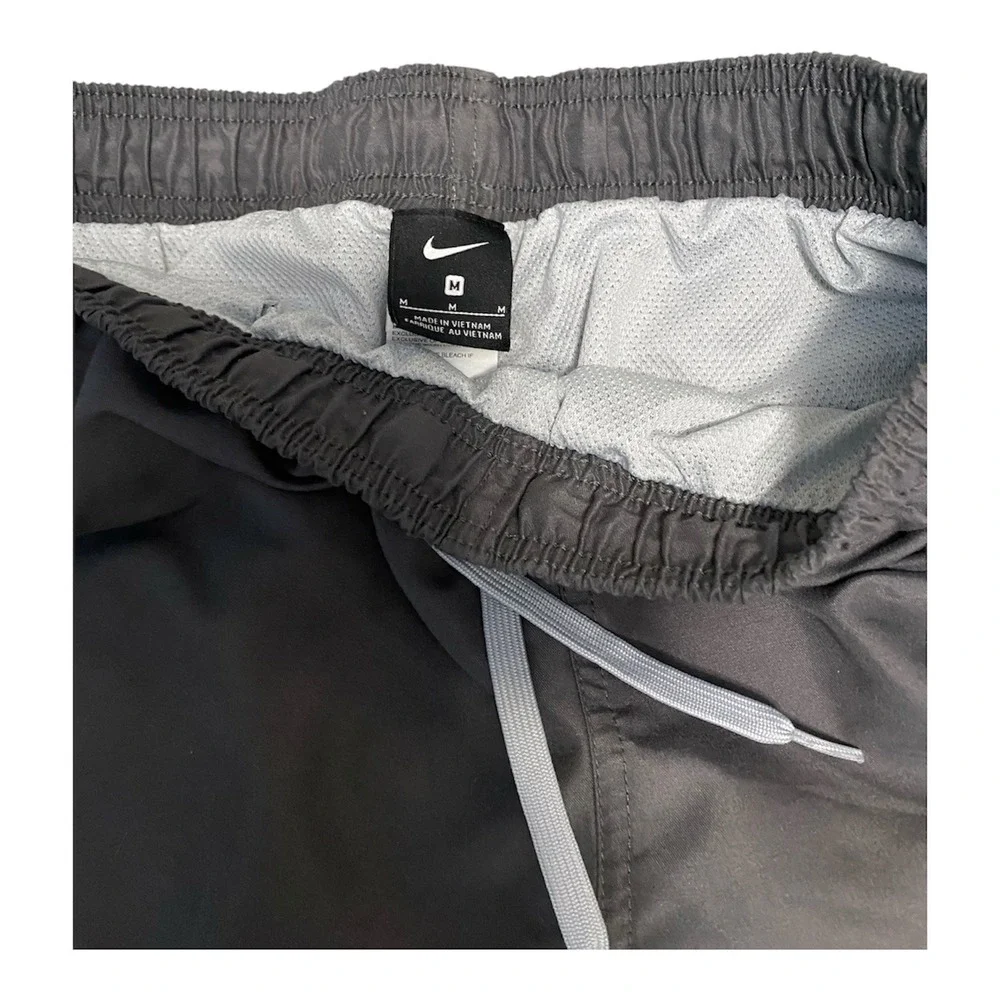 Nike Mens Swim Trunks Charcoal Grey Graphic Logo Mesh Lined Board Shorts Size M